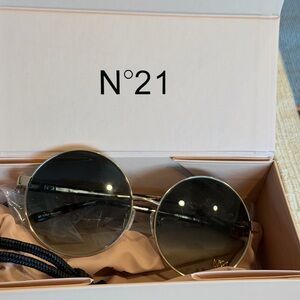 Women's Chic Silver Sunglasses